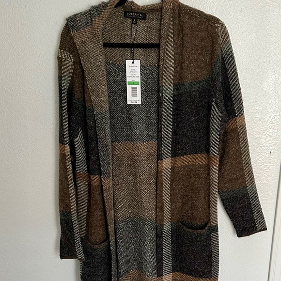Joseph A. Plaid long Cardigan. NWT. Large - Picture 2 of 6